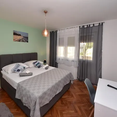 Two Bedroom Marinero * 扎达尔