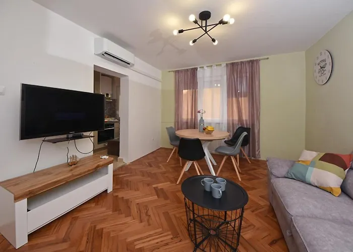Two Bedroom Marinero 公寓 扎达尔