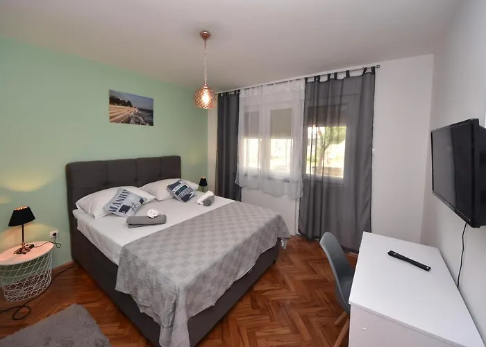 Two Bedroom Marinero * 扎达尔